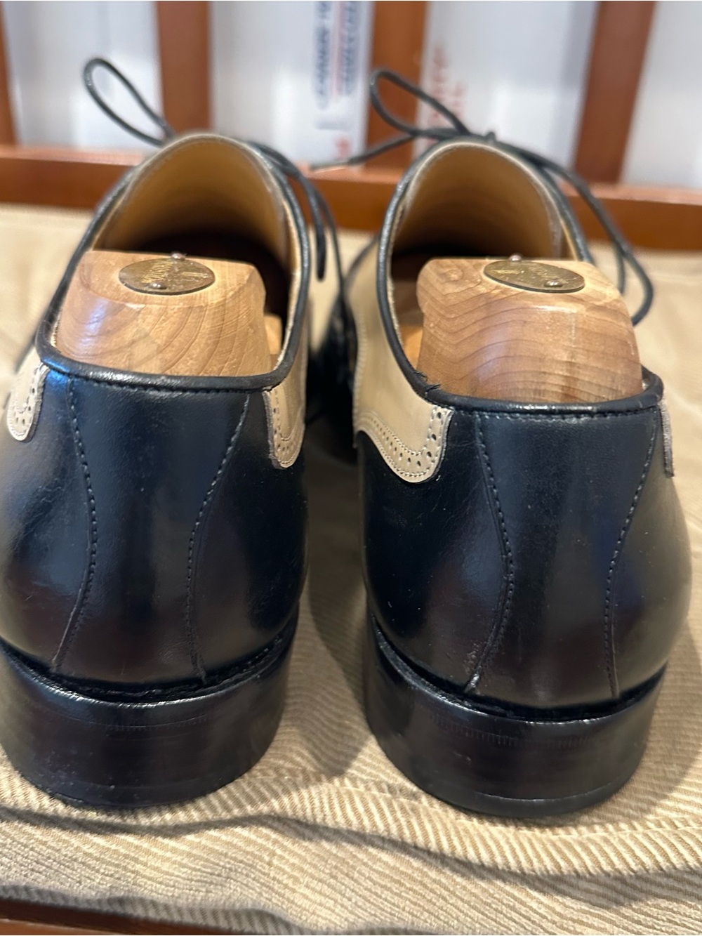 Soulier’s Men's Two-Tone Black and Cream Wingtip Derby Shoes. - Picture 5 of 14